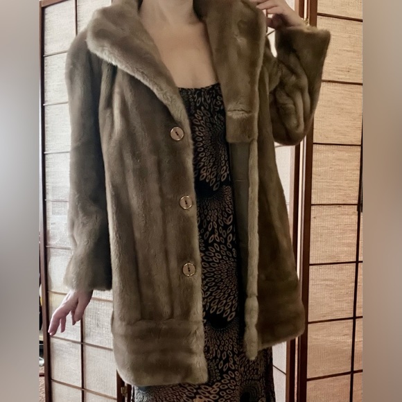 Tissavel France vintage European light brown faux fur coat - Picture 3 of 8